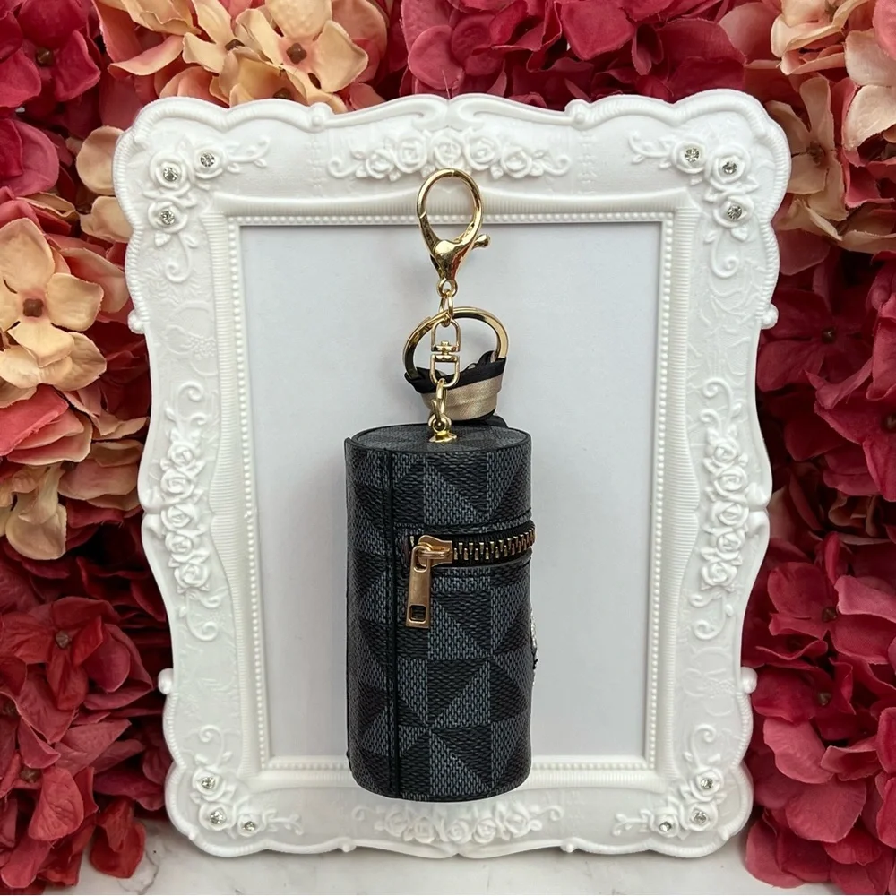 Mickey Mouse Coin Purse with Ribbon Tassel Keychain - Picture 5 of 16